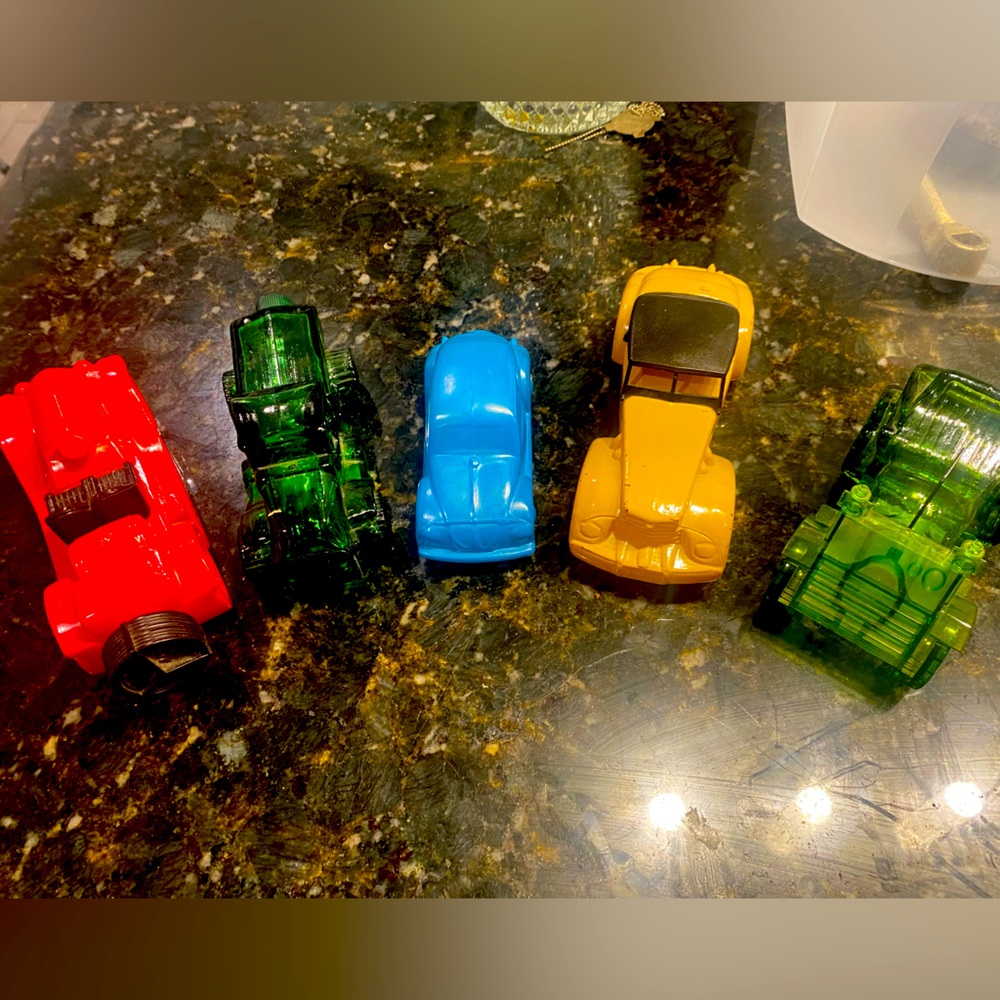 Vintage Avon cologne car collection